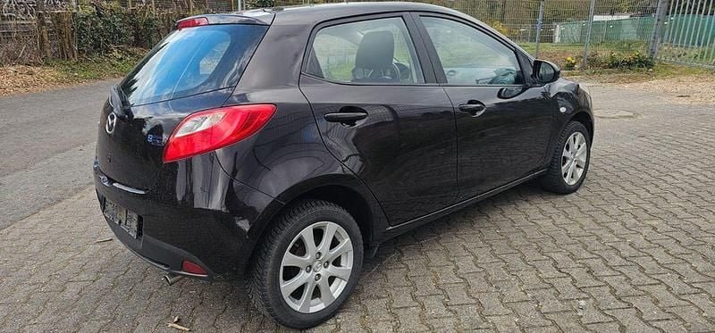 Usado Mazda 2 Edition 75 HP (55 kW) 2012 Preto Citadino