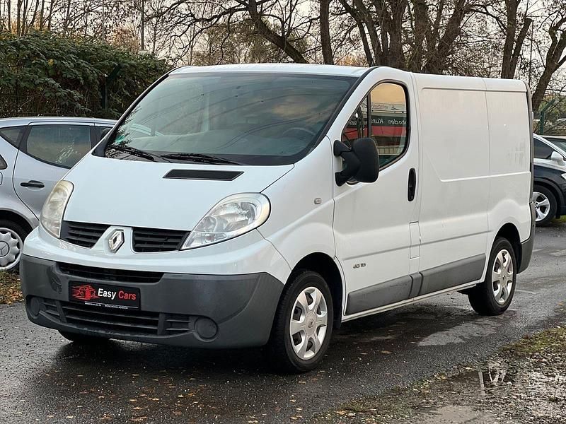 Weiß Gebraucht 2011 Renault Trafic Van | 6.900 € (Guter Preis) - Bild 1/4