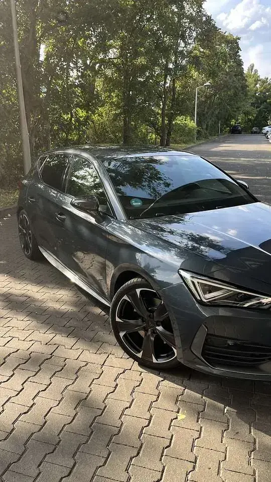 Używany Cupra Leon VZ3 300 KM (220 kW) 2023 Kombi