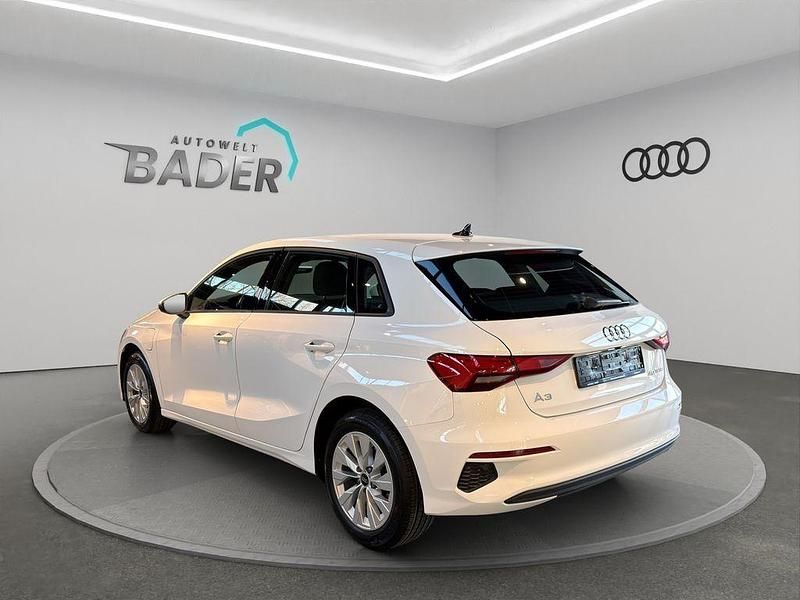 Gebraucht Audi A3 150 PS (110 kW) 2022 Weiß Limousine