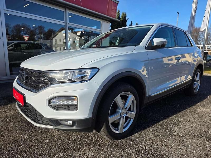 Gebraucht VW T-Roc Active 150 PS (110 kW) 2021 White silver metallic SUV