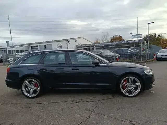 Używany Audi A6 Comfort 204 KM (150 kW) 2013 Niebieski Kombi