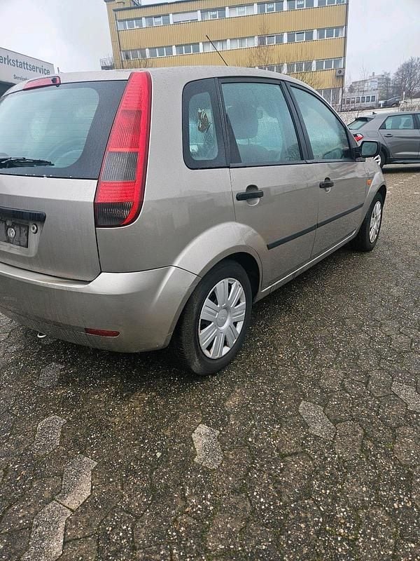 Gebraucht Ford Fiesta 80 PS (58 kW) 2003 Gold Kleinwagen