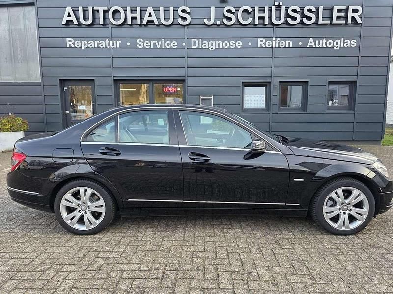 Gebraucht Mercedes C200 184 PS (135 kW) 2009 Obsidianschwarz  metalliclack Limousine