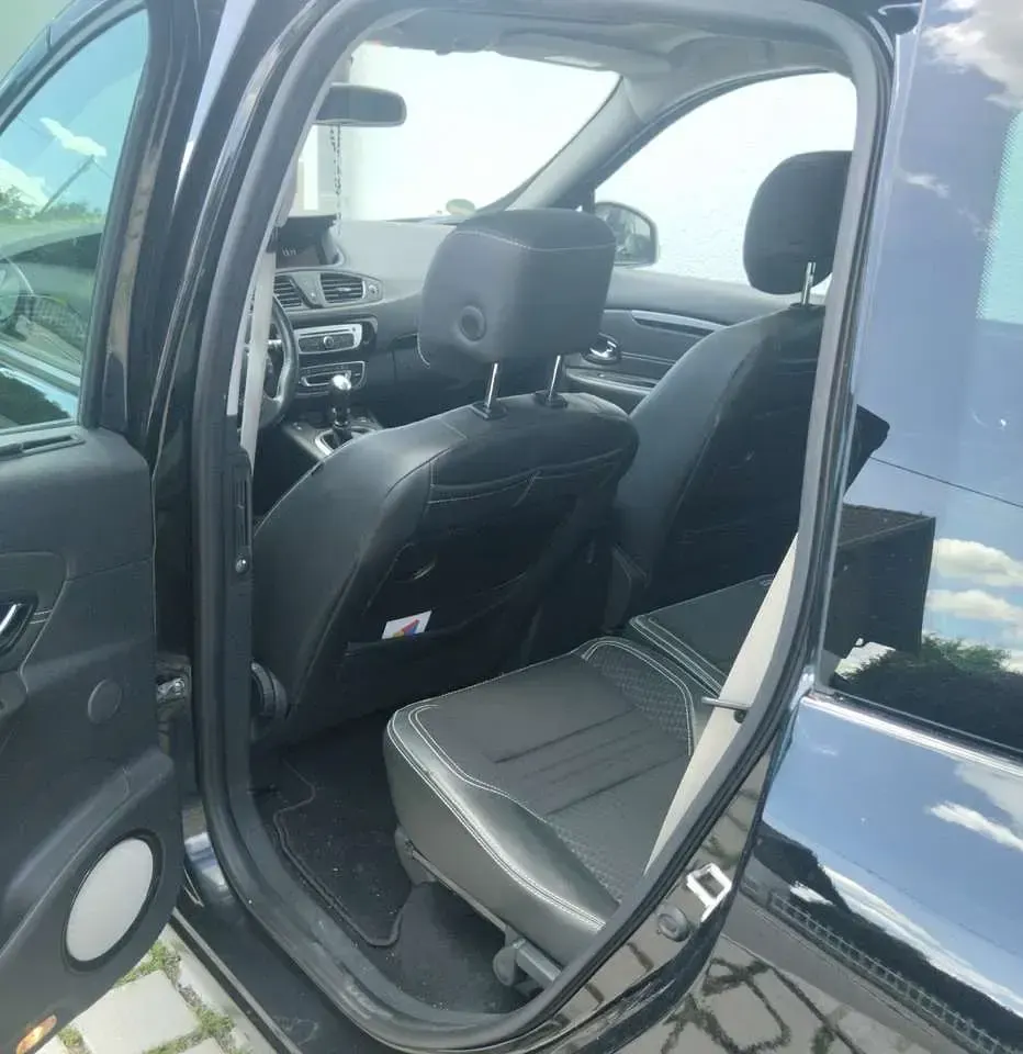Gebraucht Renault Scénic III Bose Edition 131 PS (96 kW) 2016 Schwarz Kombi