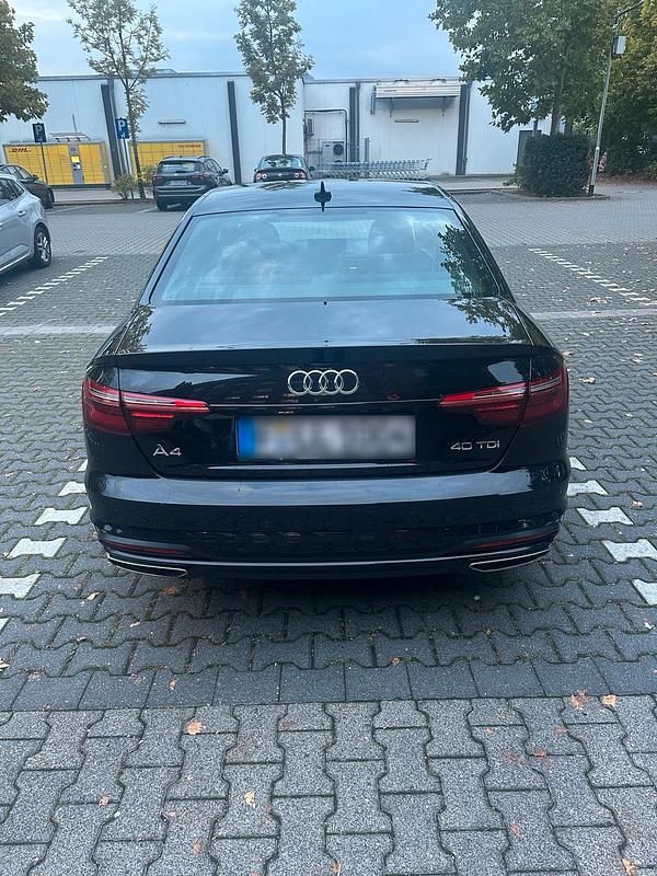 Gebraucht Audi A4 204 PS (150 kW) 2023 Schwarz Limousine