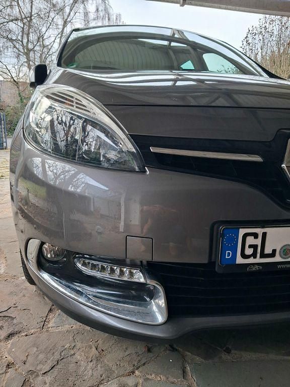 Gebraucht Renault Scénic III Dynamique 110 PS (80 kW) 2012 Grau Van / Kleinbus