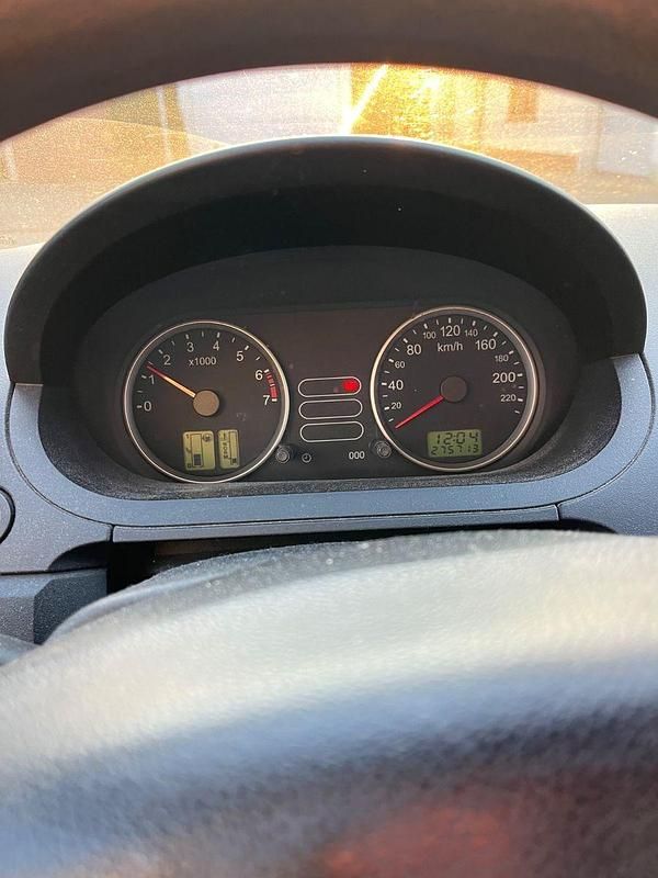 Gebraucht Ford Fiesta 69 PS (50 kW) 2004 Blau Kleinwagen