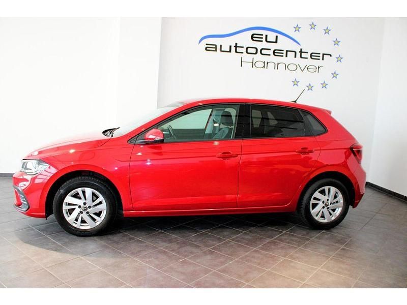 Gebraucht VW Polo Style 110 PS (80 kW) 2022 Kings red metallic (metallic) Limousine