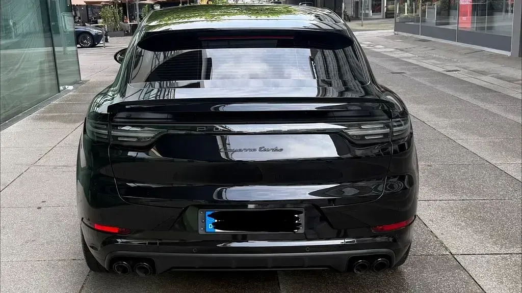 Gebraucht Porsche Cayenne Turbo Coupe 549 PS (403 kW) 2019 Schwarz SUV