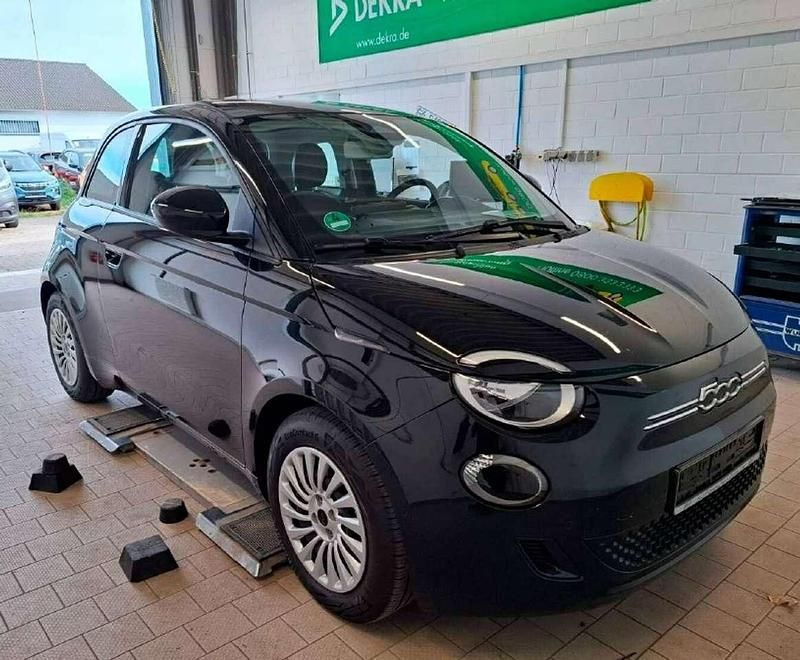 Schwarz Gebraucht 2023 Fiat 500e Kleinwagen | 21.899 € (Guter Preis) - Bild 1/3