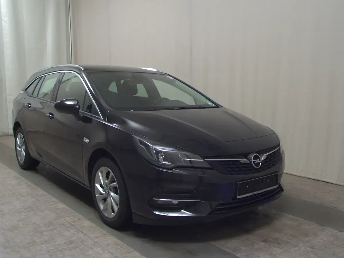 Gebraucht Opel Astra Elegance 110 PS (80 kW) 2021 Black meet kettle metallic Kombi