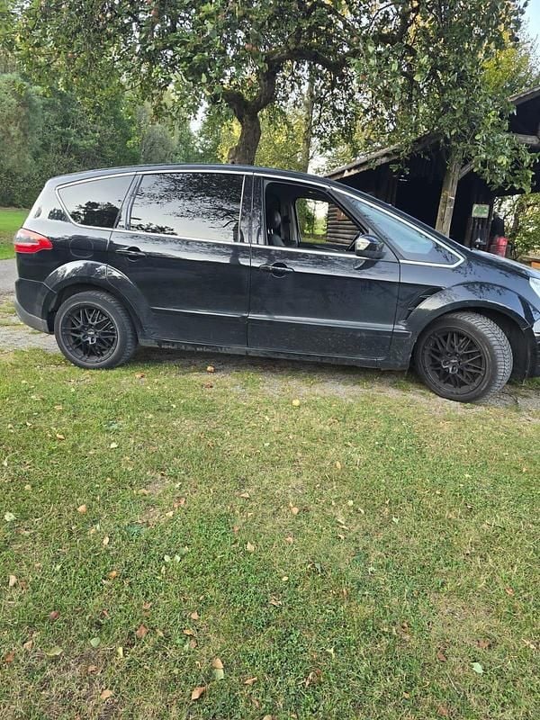 Gebraucht Ford S-MAX Titanium 200 PS (147 kW) 2013 Schwarz Van / Kleinbus