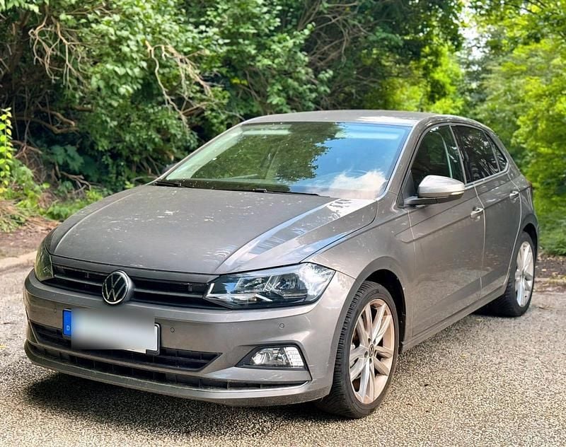 Grau Gebraucht 2021 VW Polo Style Kleinwagen | 18.900 € (Fairer Preis) - Bild 1/4