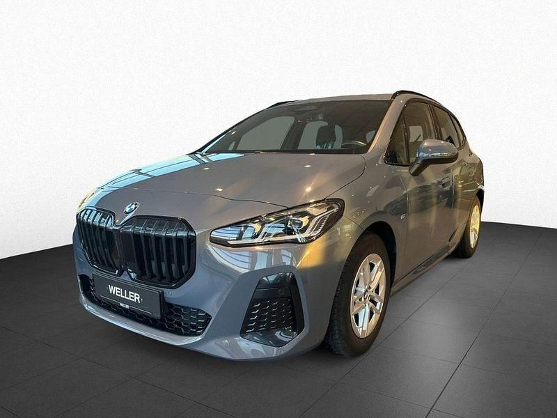Gebraucht BMW 220 M Sport 163 PS (119 kW) 2025 Grau Van / Kleinbus