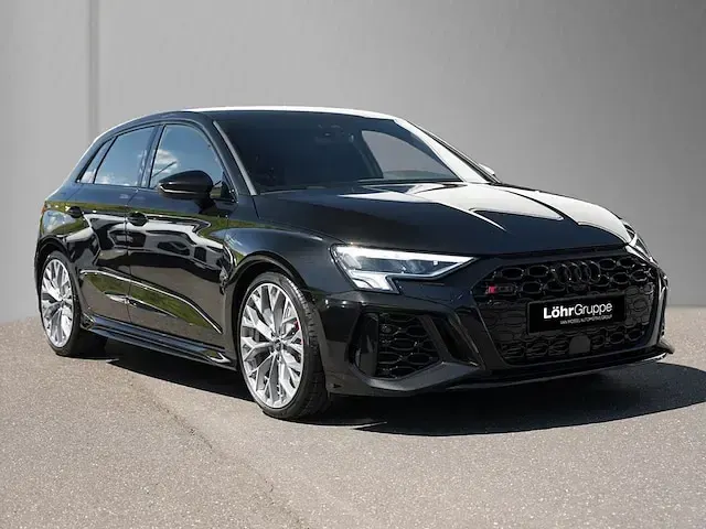 Gebraucht Audi RS3 Sportback 400 PS (294 kW) 2023 Mythosschwarz metallic Kleinwagen