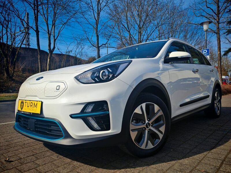 Weiß perlcoloreffekt Gebraucht 2022 Kia e-Niro 2 SUV | 22.944 € (Superpreis) - Bild 1/4