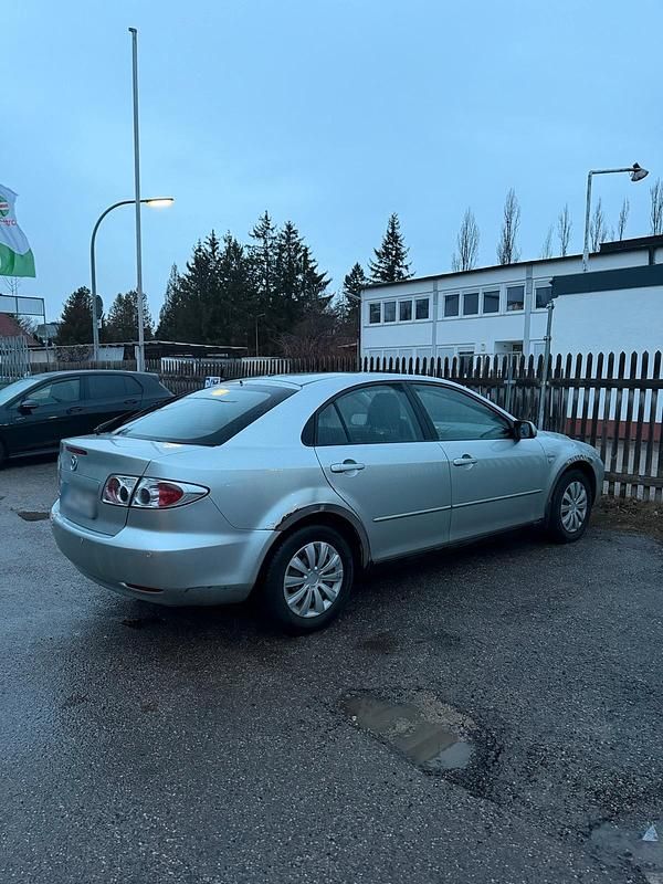 Używany Mazda 6 148 KM (108 kW) 2002 Srebrny Sedan/Limuzyna