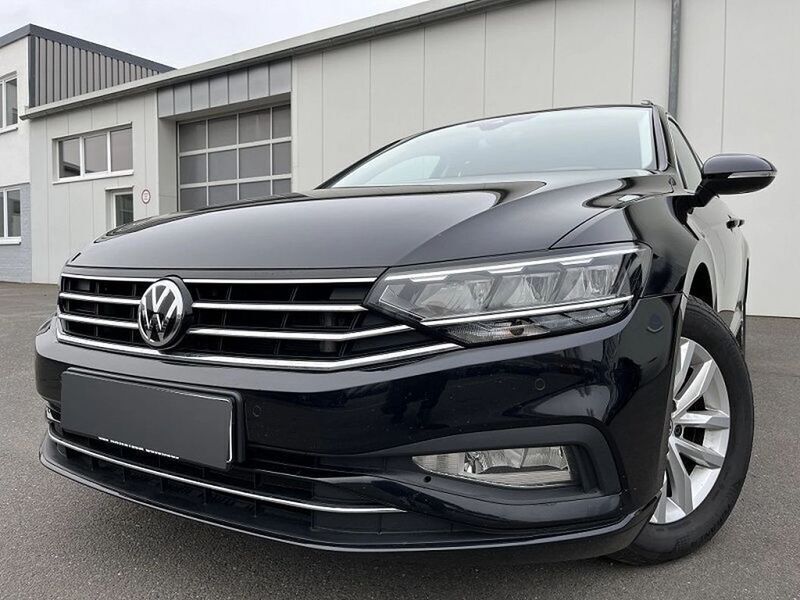 Schwarz Gebraucht 2020 VW Passat Business Kombi | 23.189 € (Fairer Preis) - Bild 1/4