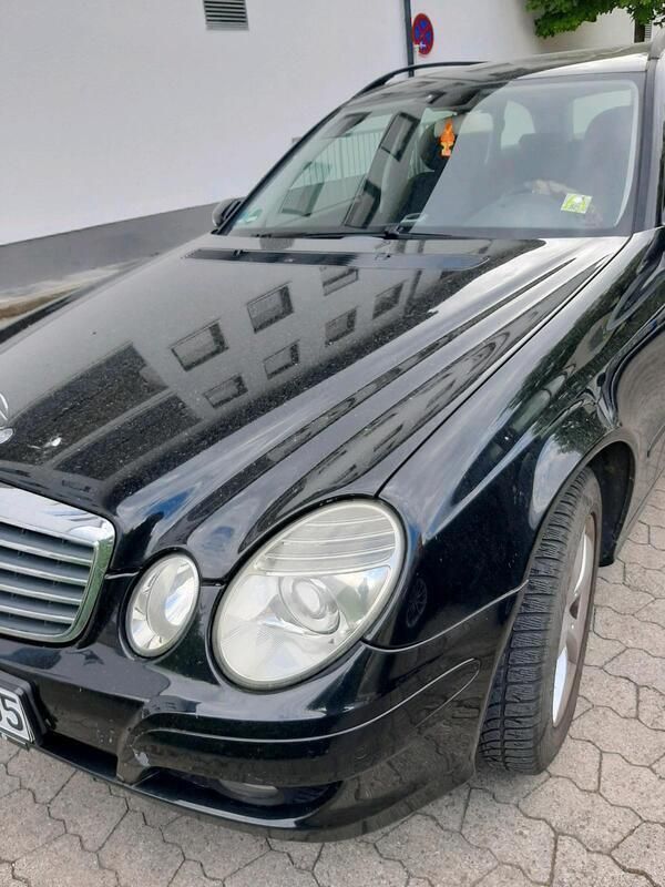 Schwarz Gebraucht 2007 Mercedes E220 Kombi | 2.250 € (Guter Preis) - Bild 1/4