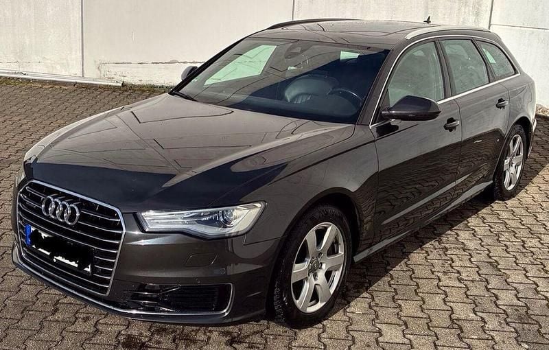 Gebraucht Audi A6 Ambiente 218 PS (160 kW) 2015 Schwarz Kombi