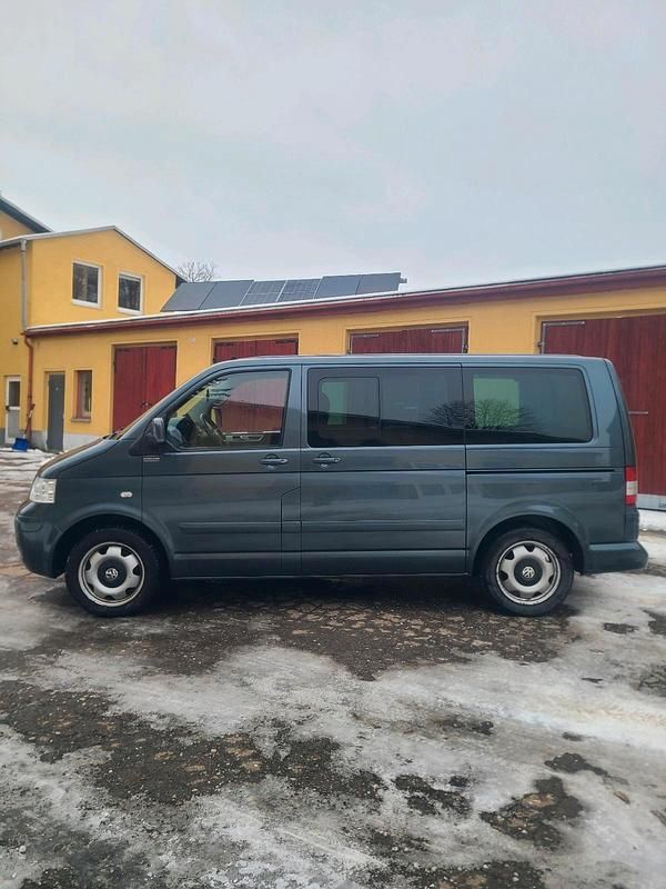 Gebraucht VW Multivan Edition 164 PS (120 kW) 2005 Grau Van / Kleinbus