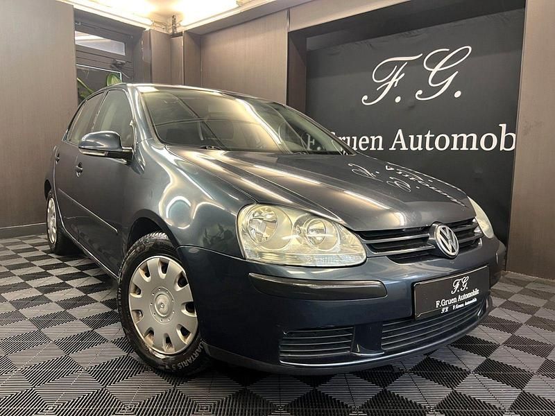 Blau Gebraucht 2005 VW Golf V Trendline Limousine | 799 € (Superpreis) - Bild 1/4