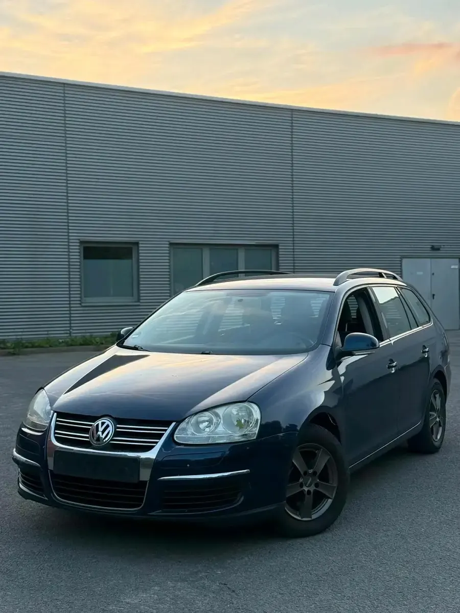 Gebraucht VW Golf VI 80 PS (58 kW) 2008 Blau Kleinwagen