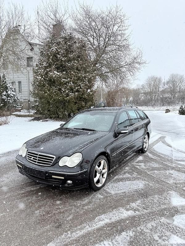 Gebraucht Mercedes C320 224 PS (164 kW) 2006 Schwarz Kombi