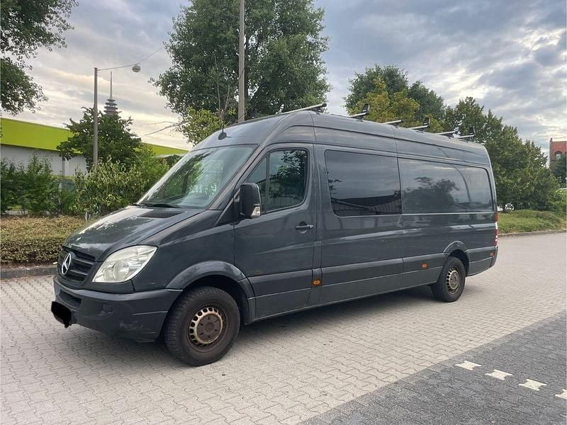 Schwarz Gebraucht 2009 Mercedes Sprinter Van | 7.900 € (Superpreis) - Bild 1/4