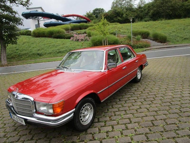 Gebraucht Mercedes 450 224 PS (164 kW) 1978 Rot Limousine