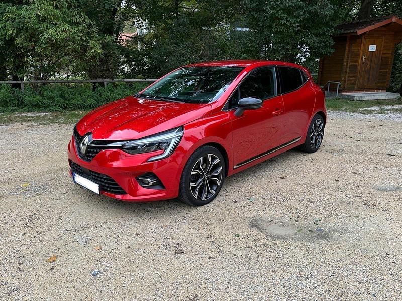 Rot Gebraucht 2021 Renault Clio V Kleinwagen | 13.790 € (Fairer Preis) - Bild 1/4