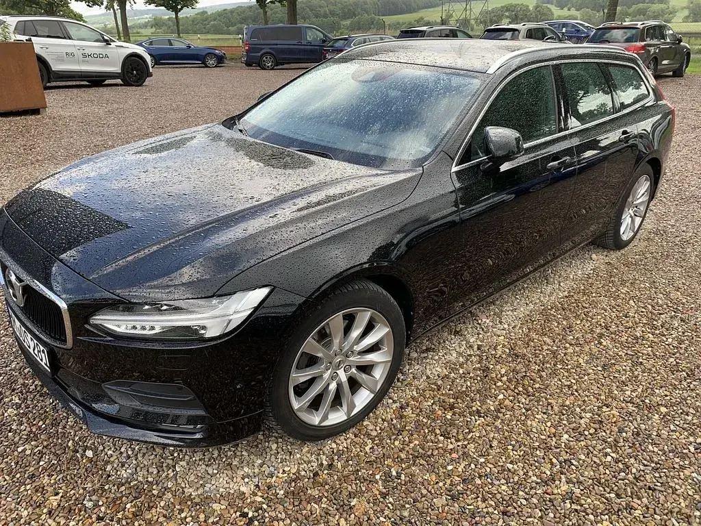 Gebraucht Volvo V90 Momentum 190 PS (139 kW) 2016 Schwarz Kombi