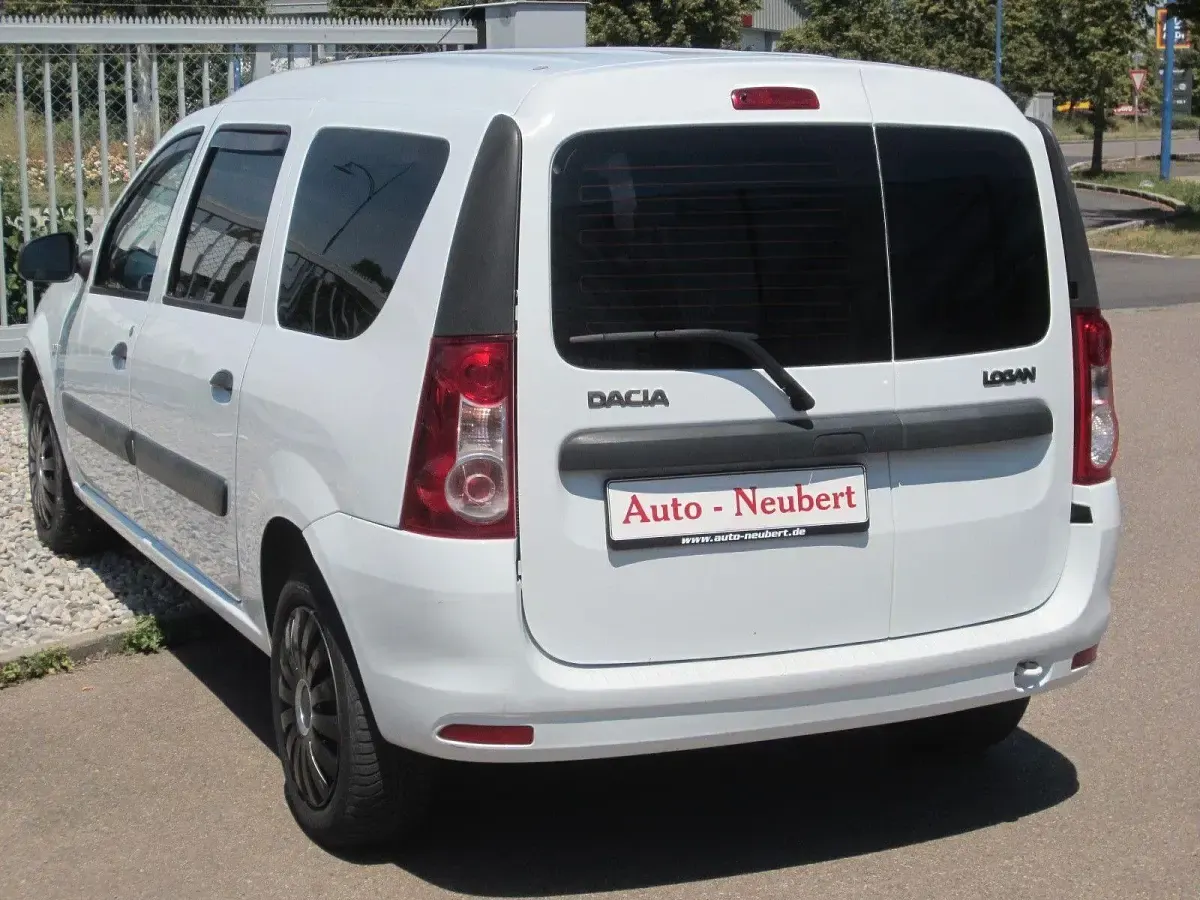Gebraucht Dacia Logan MCV 84 PS (61 kW) 2012 Weiß Kombi