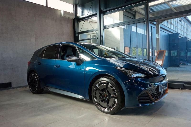 Neu Cupra Born 169 kW (231 PS) 2026 Blau Kleinwagen