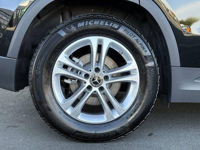 Gebraucht Mercedes GLA200 Advanced 163 PS (119 kW) 2024 Unilack nachtschwarz SUV