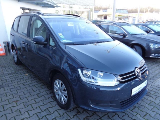 Second-hand VW Sharan 140 CP (102 kW) 2013 Gri Monovolum