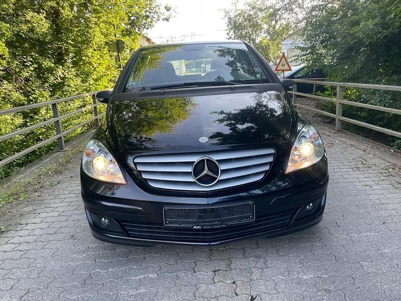 Gebraucht Mercedes B150 107 PS (78 kW) 2005 Schwarz Van / Kleinbus