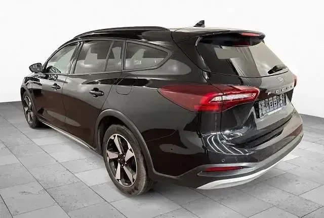 Używany Ford Focus Active X 163 KM (119 kW) 2022 Czarny Kombi