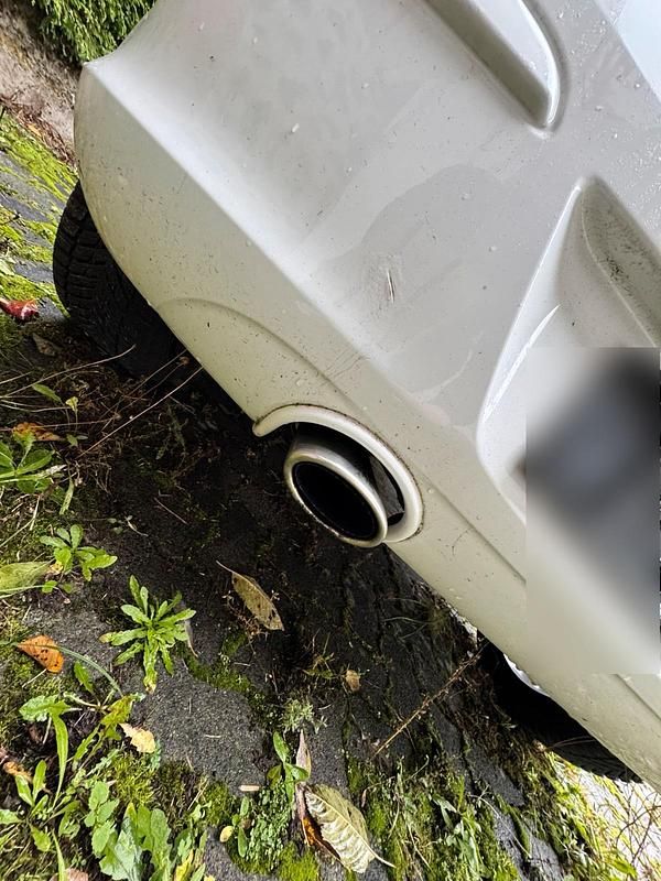 Gebraucht Opel Corsa Color Edition 89 PS (65 kW) 2010 Weiß Kleinwagen