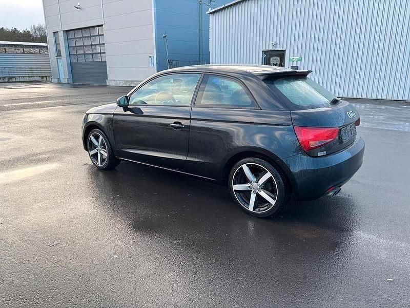 Schwarz Gebraucht 2014 Audi A1 S-Line Kleinwagen | 6.250 € (Guter Preis) - Bild 1/4
