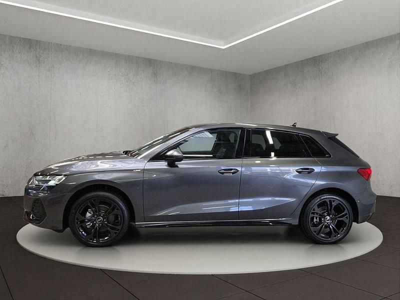 Neu Audi A3 S-Line 150 PS (110 kW) 2025 Schwarz Limousine