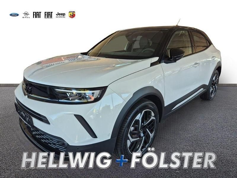 Lack weiss banquise/typ aussen Gebraucht 2024 Opel Mokka-e Ultimate SUV | 29.990 € - Bild 1/4