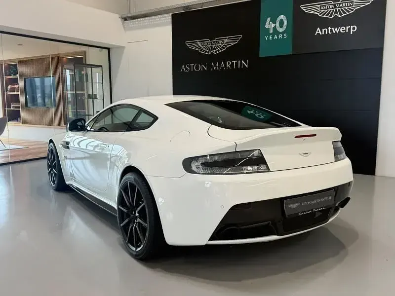 Gebraucht Aston Martin V12 Vantage 604 PS (444 kW) 2018 Weiß Coupé