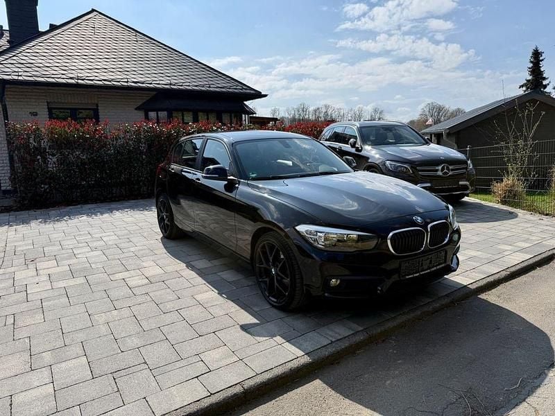 Gebraucht BMW 118 Advantage 136 PS (100 kW) 2015 Schwarz Kleinwagen