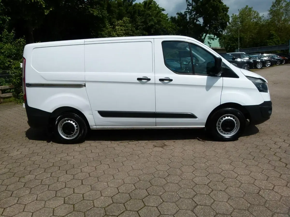 Gebraucht Ford Transit Custom 101 PS (74 kW) 2016 Weiß Limousine