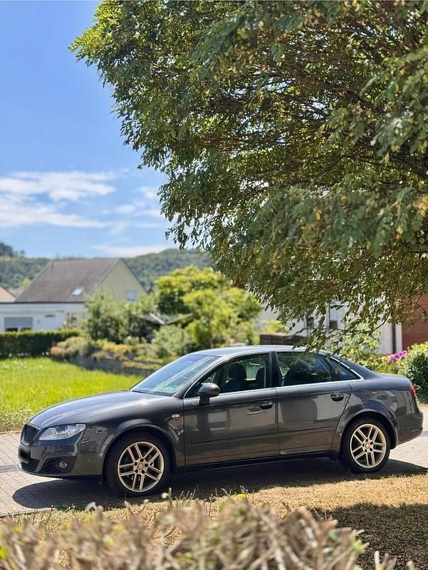 Gebraucht Seat Exeo 143 PS (105 kW) 2009 Grau Limousine