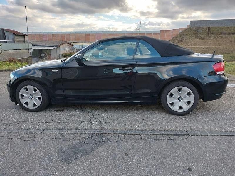 Gebraucht BMW 118 Cabriolet 143 PS (105 kW) 2008 Schwarz Cabrio