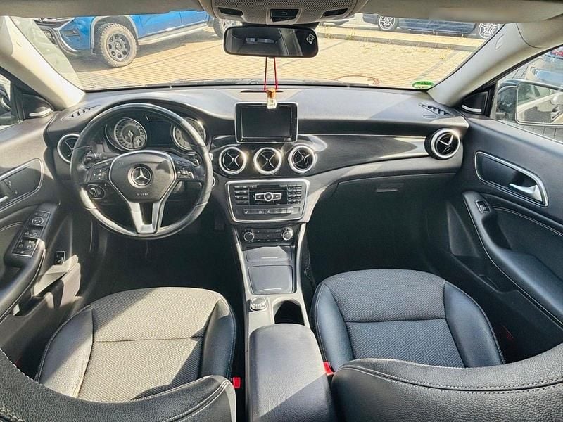 Gebraucht Mercedes CLA250 211 PS (155 kW) 2013 Schwarz Limousine