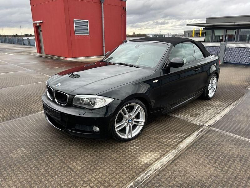 Gebraucht BMW 120 Cabriolet M Sport 177 PS (130 kW) 2011 Schwarz Cabrio